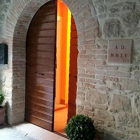Diana House לינה וארוחת בוקר 3*