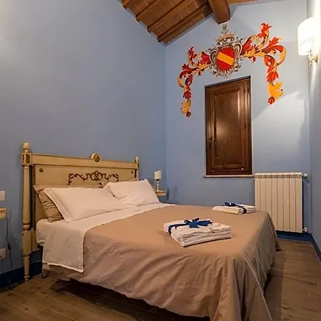 לינה וארוחת בוקר Diana House Ripa